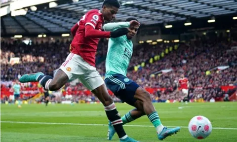 Fabrizio Romano: "Cậu ấy vẫn chưa quyết định rời khỏi Man Utd"