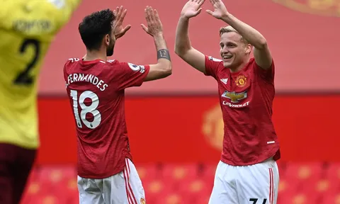 Palace có thể chứng minh M.U đã sai về Van de Beek - Bruno Fenandes
