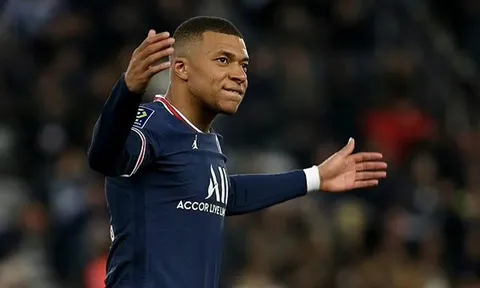 PSG chốt lương cao ngất ngưỡng để Mbappe “quay lưng’ với Real