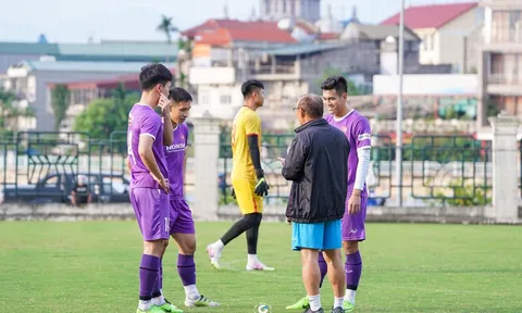 HLV Park Hang-seo gặp riêng 3 'vũ khí hạng nặng' của U23 Việt Nam