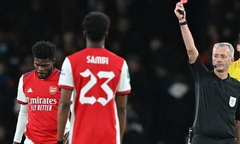 Partey dính thẻ đỏ, Arteta lên tiếng