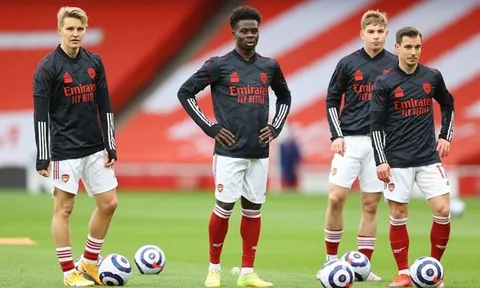 'Thật khó để nhận ra Arsenal...'