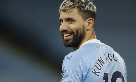 Paul Merson chỉ rõ 3 tiền đạo đủ sức thay thế Aguero