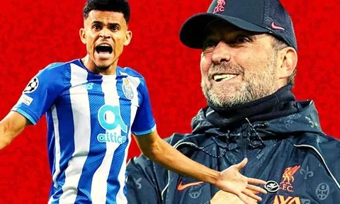 Paul Merson: Luis Diaz chưa thể cạnh tranh suất đá chính tại Liverpool