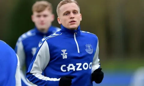 Paul Merson: “Tôi cảm thấy tiếc cho Van de Beek ở Man Utd”