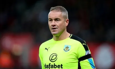 Paul Robinson chỉ rõ 4 CLB vào top 4 Premier League
