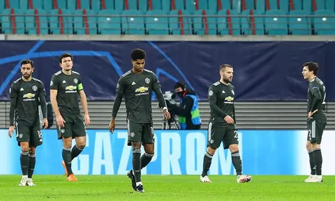 Paul Scholes chỉ ra vấn đề lớn nhất của Man Utd trận thua Leipzig