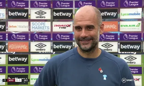 Pep: Fan M.U phải đổi sang áo xanh nếu muốn ăn mừng cùng Man City