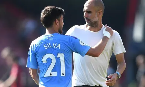 Man City đại loạn! Pep cáu tiết học trò: "Cậu lười nhác thế à?"