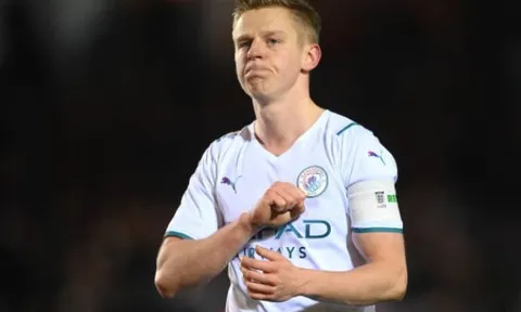 Pep lý giải việc trao băng đội trưởng cho Zinchenko trận Peterborough