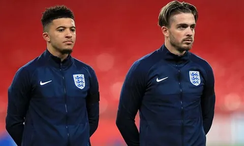 Pep phản ứng khi Grealish được gọi thay Sancho