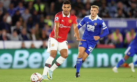 Pha chỉ đạo Dalot cho thấy điều Casemiro mang tới cho M.U