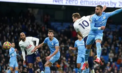 Pha lập công cứu vãn cả mùa Premier League