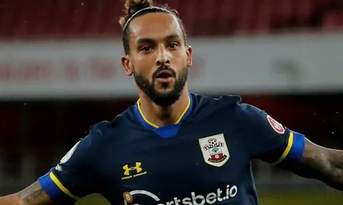 Phá lưới Arsenal rồi ăn mừng, Walcott nói thẳng 1 câu
