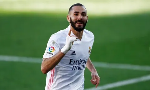 Phá lưới Atalanta, Benzema vĩ đại thứ 5 Champions League