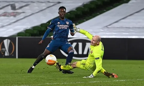 Phá lưới Dundalk, sao mai Arsenal được ví von như Andy Cole