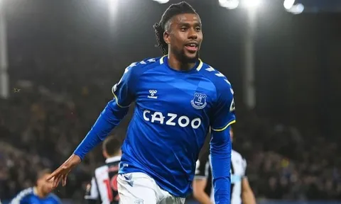 Phá lưới Newcastle, Iwobi ghi cột mốc đáng nhớ ở Ngoại hạng Anh