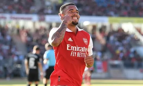 Phản ứng của Gabriel Jesus sau khi lập cú đúp cho Arsenal