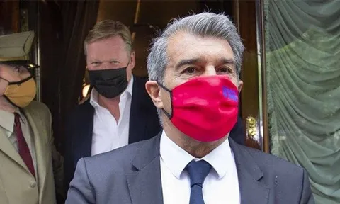 Phản ứng của Laporta khi Koeman công khai chống đối