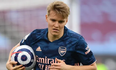 Phát ngôn hớ hênh về Odegaard, Merson bị fan Arsenal đồng loạt mỉa mai