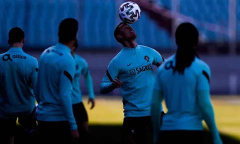 Phô diễn kỹ thuật, Ronaldo quyết làm lại từ đầu