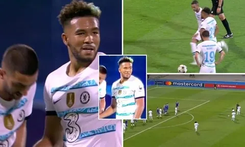 "Phòng thay đồ Chelsea trông thật lộn xộn"