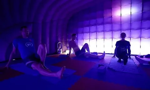 Phương pháp hồi phục thể lực mới lạ của ĐT Anh