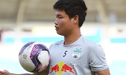 'Phút bù giờ' của Đông Triều ở HAGL