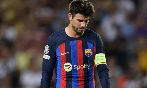 Barca chọn xong người thay Pique