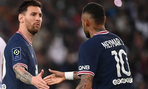 Pochettino giải thích về quyết định thay Messi