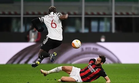 Pogba tỏa sáng, Ole cần gì theo đuổi Jadon Sancho?