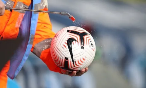 CHÍNH THỨC: Premier League lâm nguy, xác nhận thêm 4 ca nhiễm COVID-19