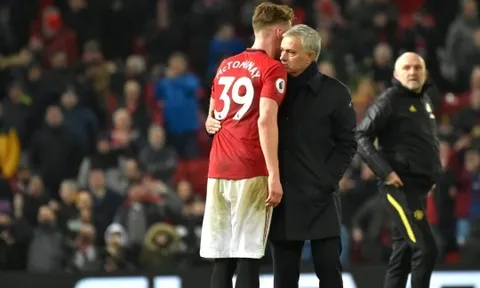 Thua đau, Mourinho dùng 1 từ mô tả McTominay
