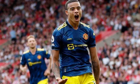 Ferdinand chỉ trích Solskjaer vì quyết định tàn nhẫn với Greenwood