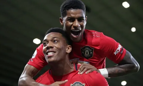 Mục tiêu đáng mua, dễ mua nhất đã rõ, Man Utd còn chờ chi?