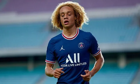 PSG ra quyết định về tương lai của cựu thần đồng Barca