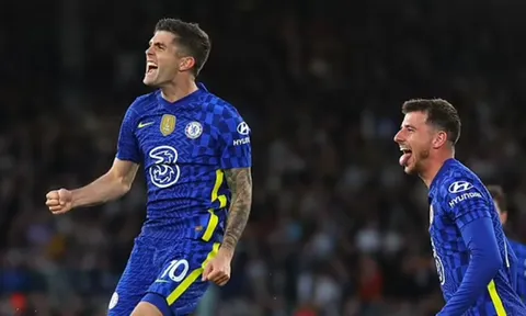 2 gã khổng lồ theo đuổi sao Chelsea