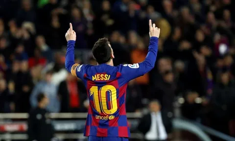 Sau Quả bóng vàng lịch sử, Messi tiếp tục khiến thế giới ngả mũ với kỷ lục mới