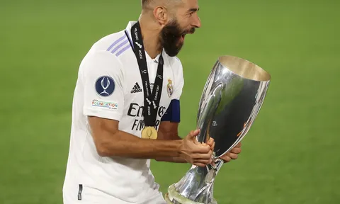 Quả bóng vàng 2022, không ai xứng đáng hơn Benzema