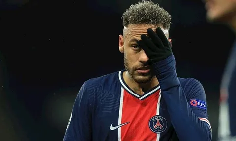 Quá cá nhân, Neymar khiến PSG mất luôn bàn thắng mười mươi