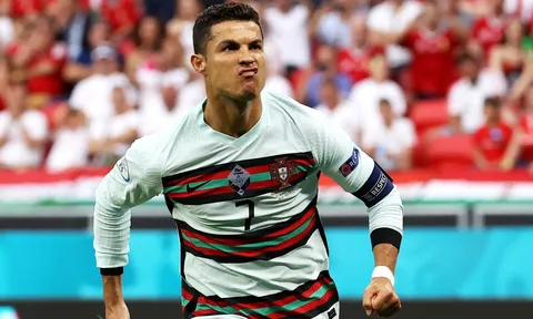Quá ích kỷ, sao Liverpool khiến Cristiano Ronaldo "phát điên"