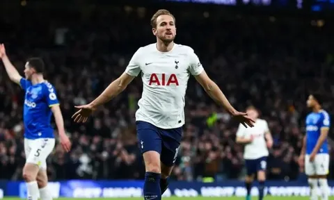Qua mặt Henry, Harry Kane bày tỏ cảm xúc