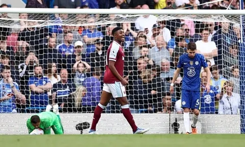 "Quả penalty ngu ngốc"