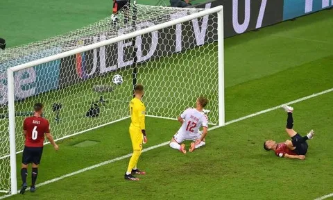 'Quả tạt đẹp mắt nhất EURO 2020'