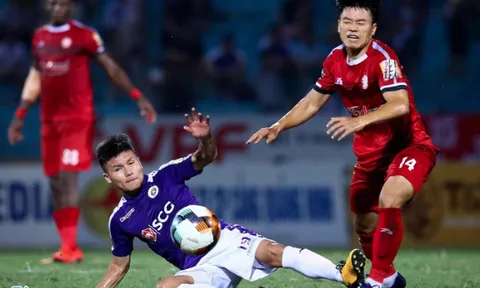 Quang Hải mang áo số 19 ở đội bóng mới