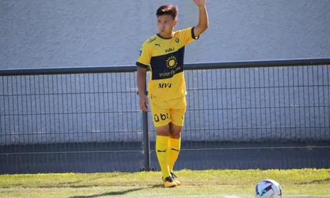 Quang Hải ra sân trong chiến thắng của Pau FC