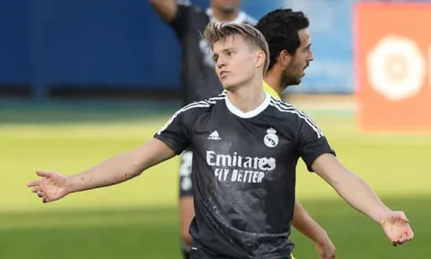 Quên Odegaard đi, "Vua kiến tạo" miễn phí đang chờ Arsenal