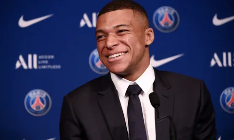 Quyền lực thật sự của Mbappe tại PSG