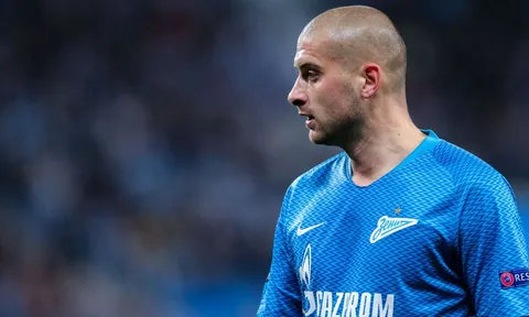 Zenit Saint Petersburg loại bỏ trụ cột vì bênh vực Ukraine