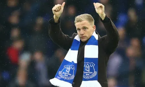 Ra mắt ở Goodison Park, Van de Beek lên tiếng về Everton